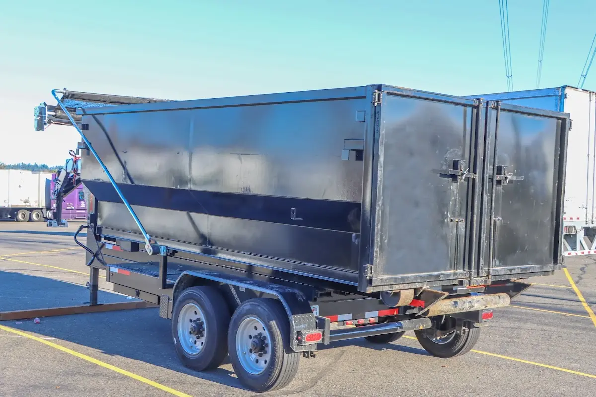 Commercial Dumpster Rental in Green Acres, CA